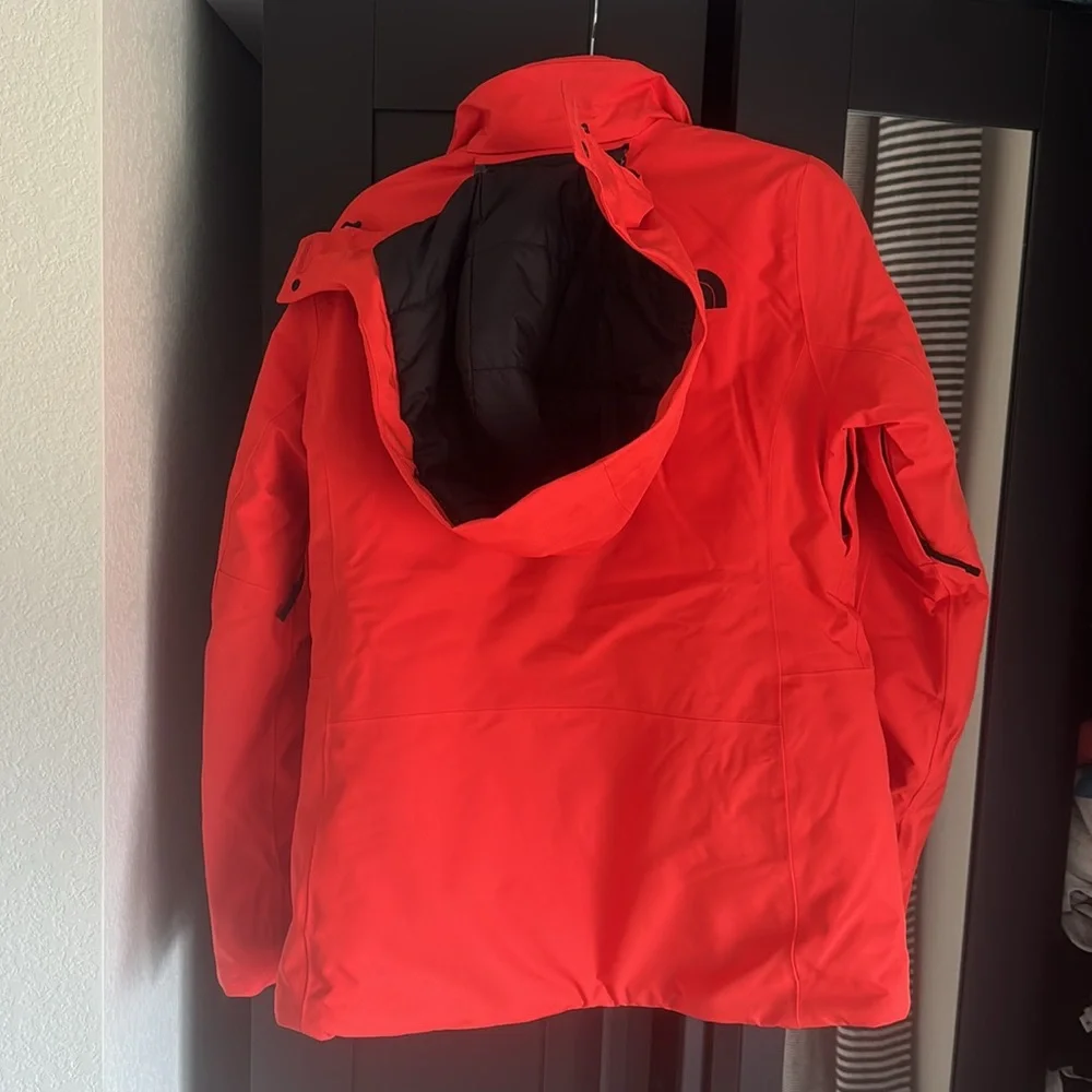 New w/tags The North Face women’s jacket, size large - Picture 3 of 9